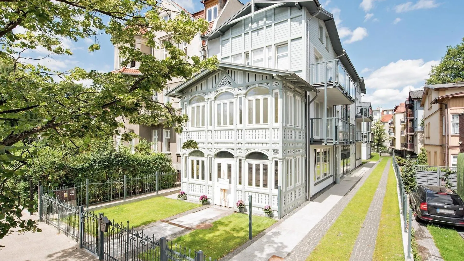 Lion Apartments - Chopina 29 Apartments With Parking And Perfect Sopot Location 0*,